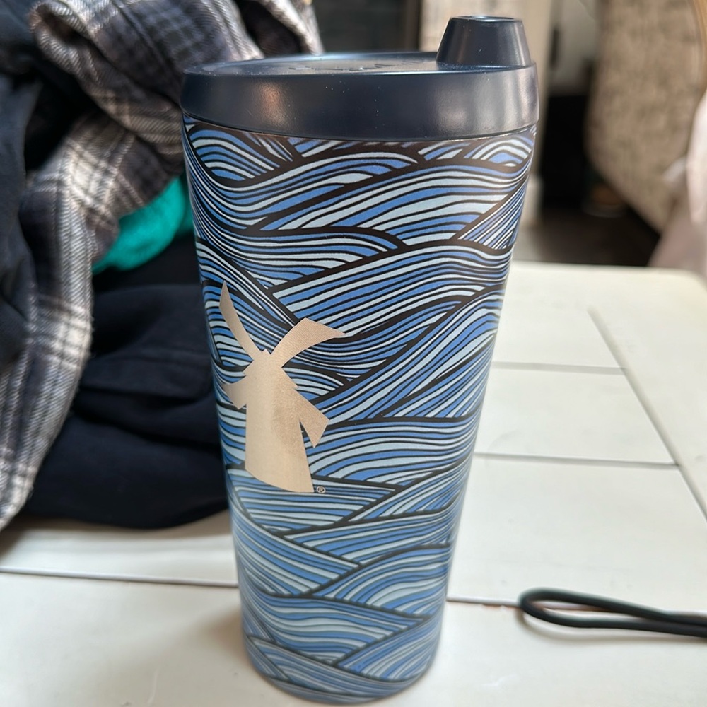 ✌️New Dutch Bros Cold Beverage Metal Insulated Cup 30 oz
